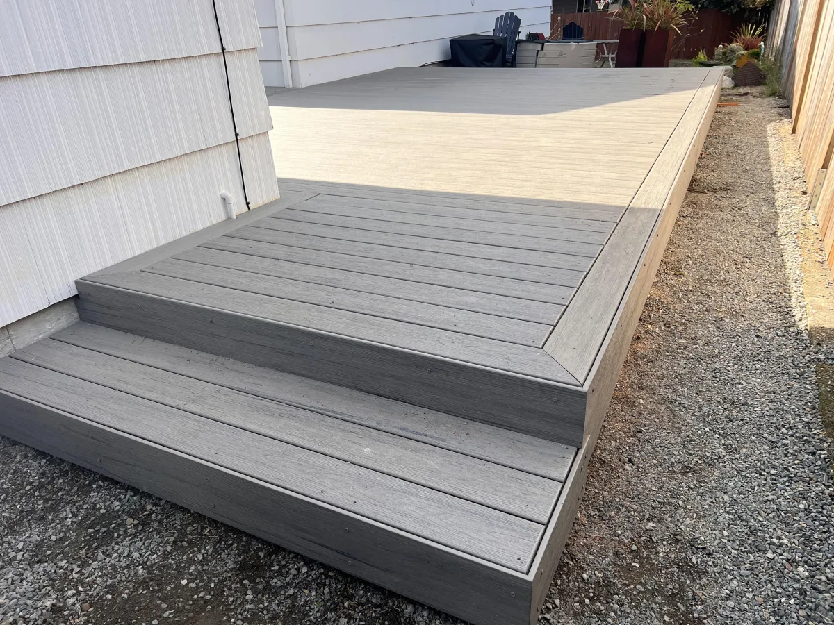 Composite deck steps outdoor