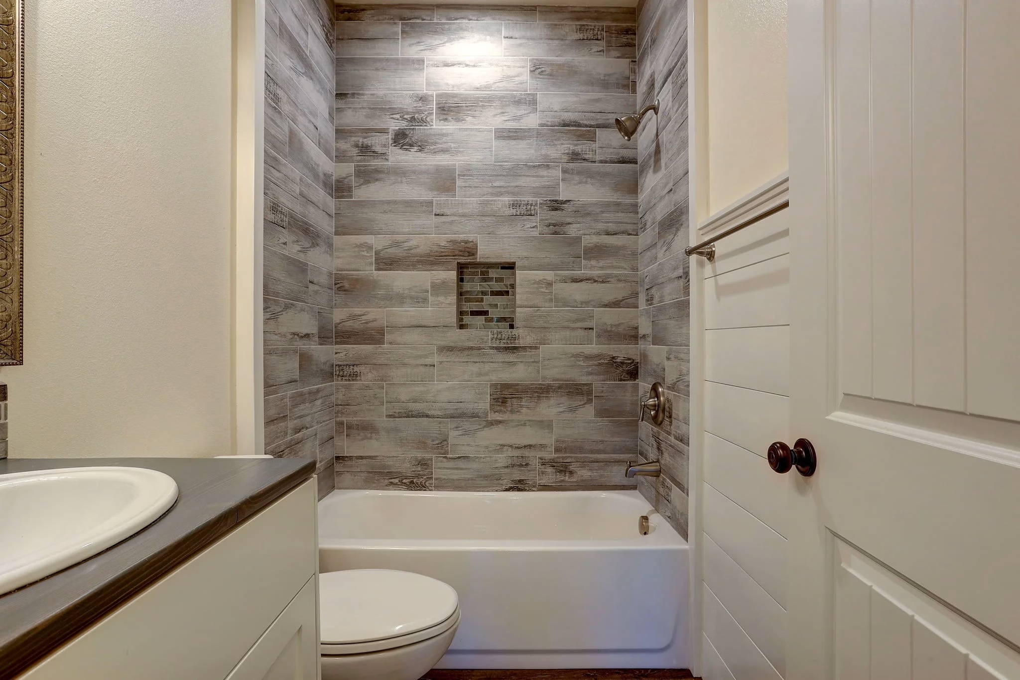 Bathroom shower with porcelain tile