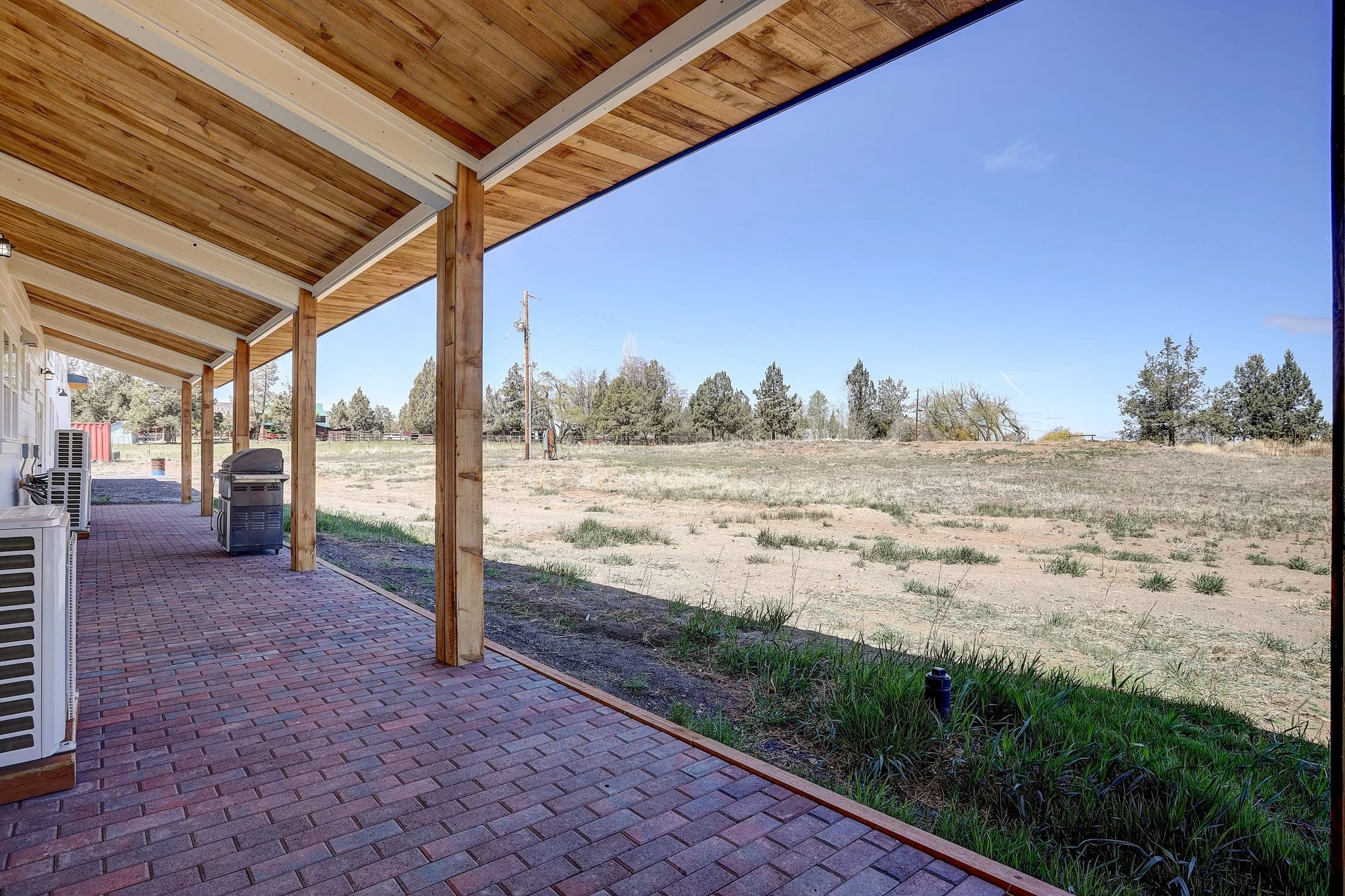 Covered porch in barndominium build