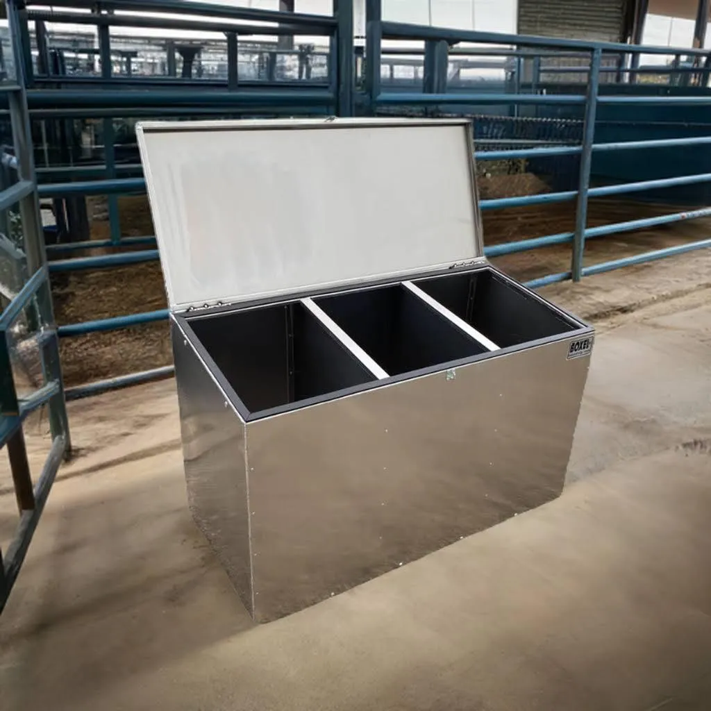 cattle show feed bin