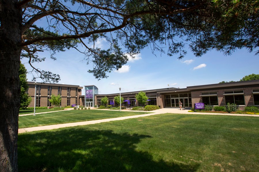 Explore UW–Rock County in Janesville, WI | The Pawn Play Auto Rentals – Janesville, WI 🚗🎓