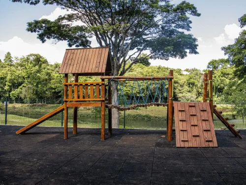 Play Houses in Dayton