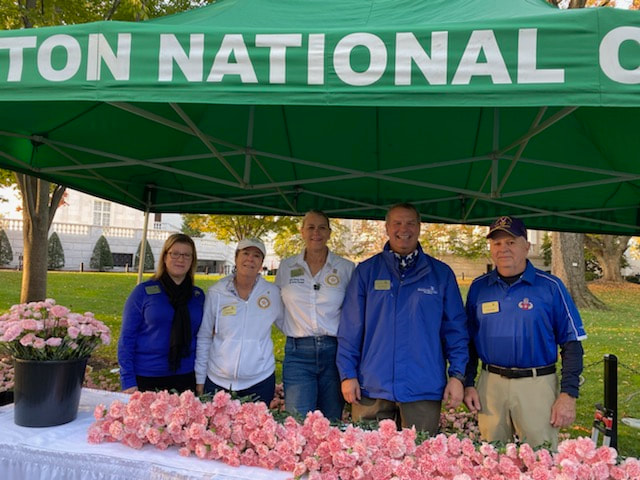 Volunteers at the Flowers of Remembrance event