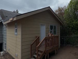 {{ custom_values.service_1 }} in {{custom_values.area_1})