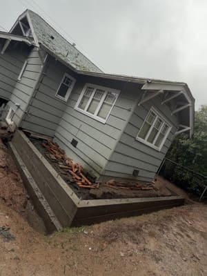 {{ custom_values.service_4 }} in {{custom_values.area_3})