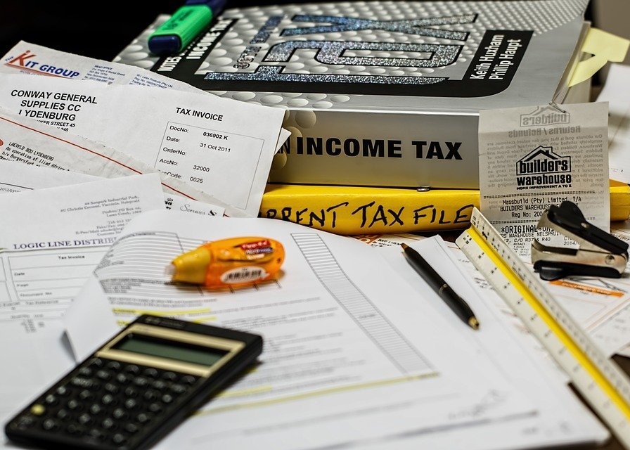 How to Sell a Houston Home With Liens or Back Taxes