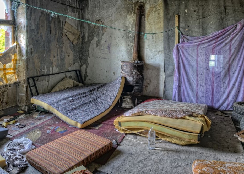 Selling a Houston Home With Squatters or Unauthorized Occupants — What You Need to Know