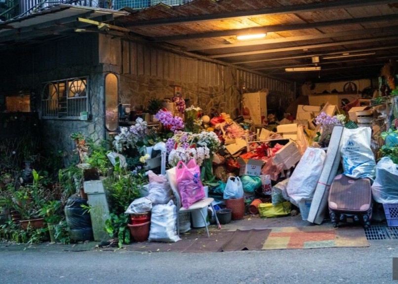 Selling a Hoarder House in Houston — What You Need to Know