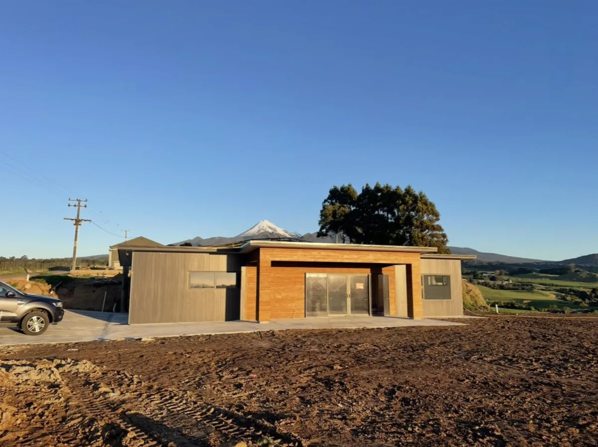 Pole frame shed under construction by Parksey Construction in Taranaki