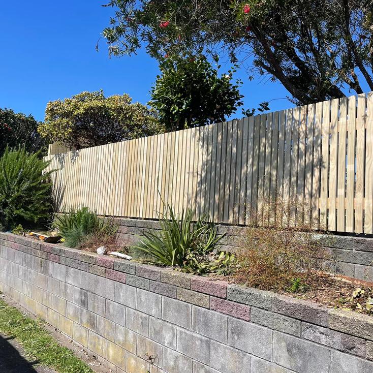  Timber fencing project completed by Parksey Construction in Taranaki