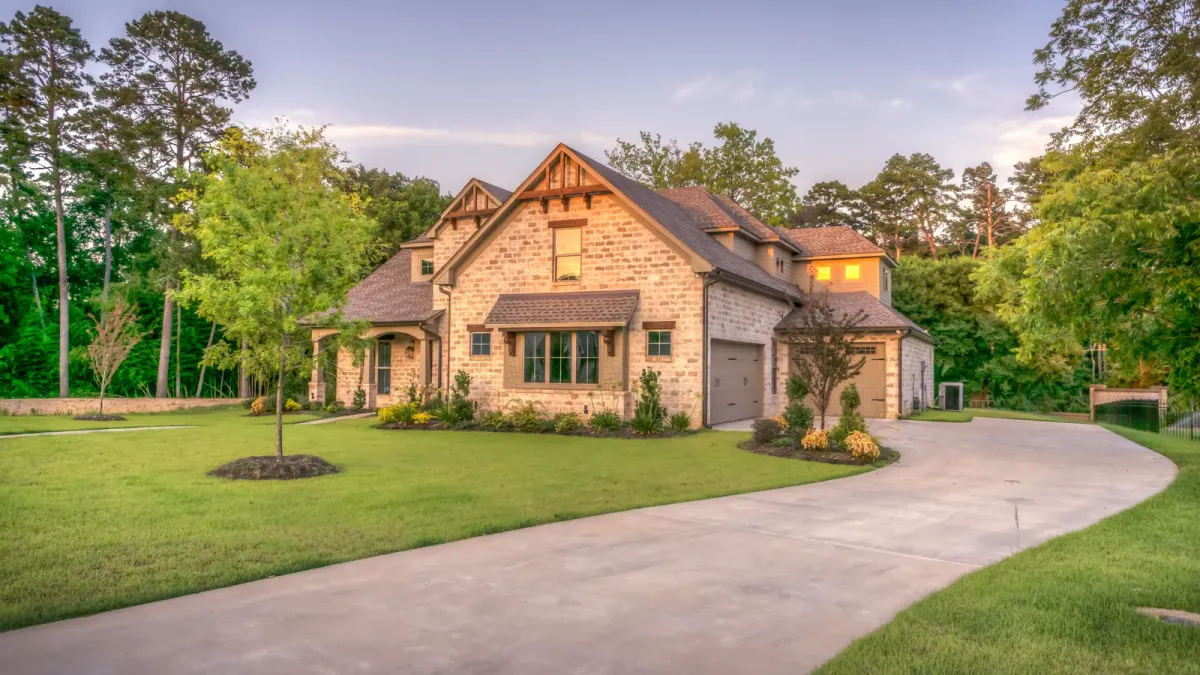 The Best Time of Year to Paint Your House Exterior in Reno