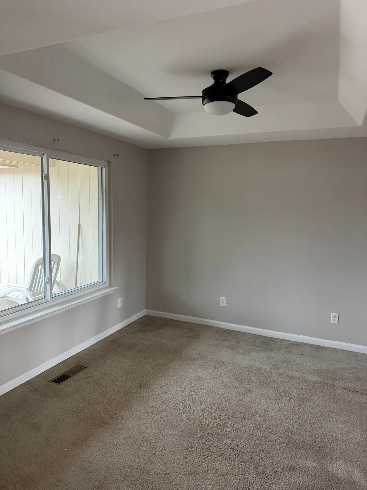 Interior repaint — fresh walls, crisp lines (MasterTrade project photo)