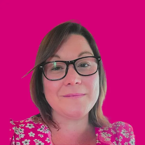Lara Oliver – Marketing and Customer Service Director at The SyncLab Group