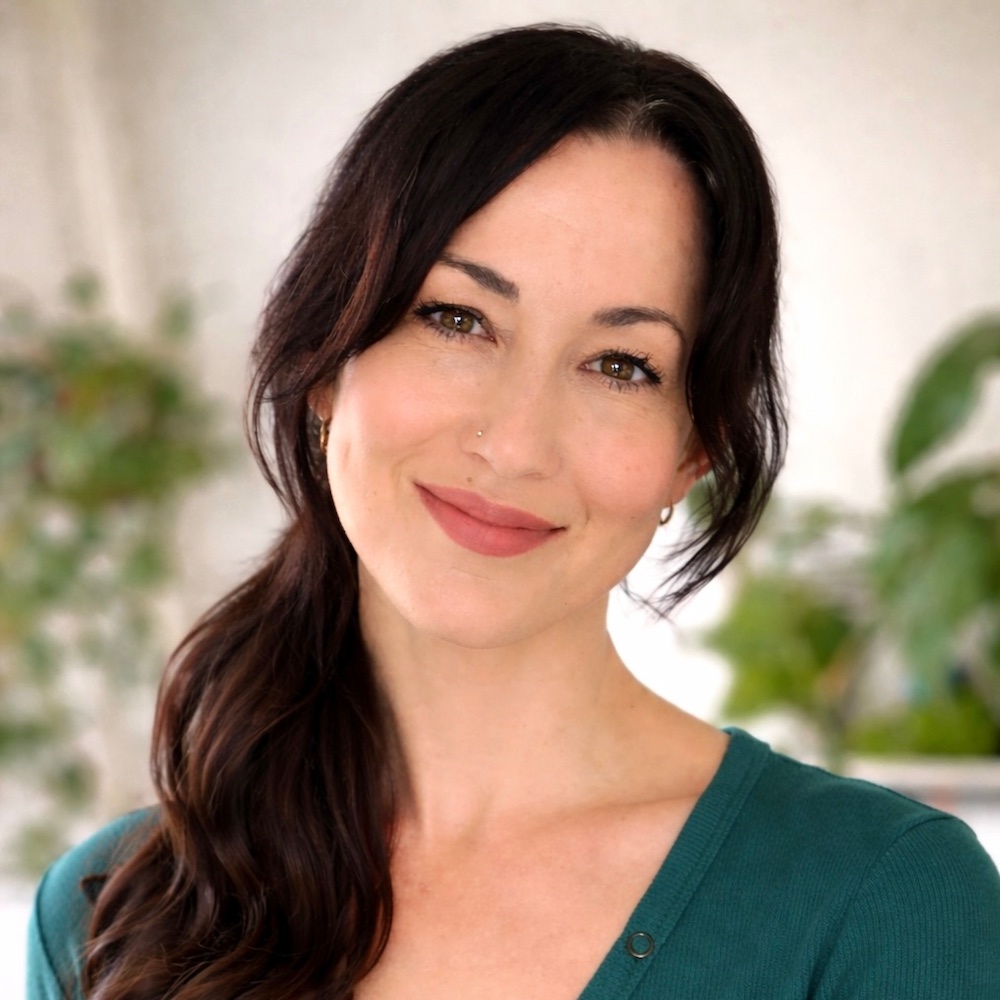 Alexis Cornell, RSI Coach and Somatic Practitioner at CW Coaching Collective — helping people move from survival to sovereignty