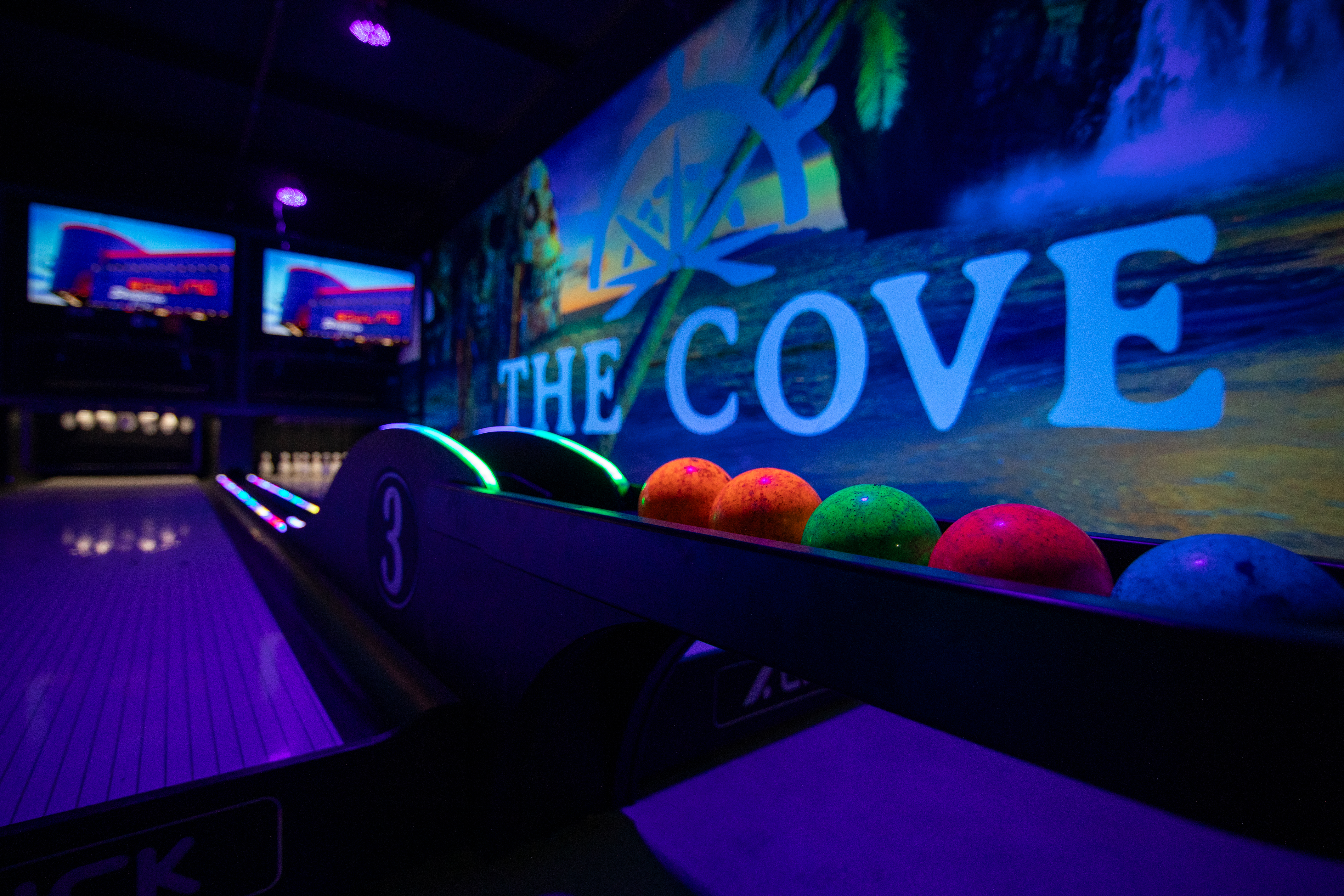 Duck Pin Bowling Pirate's Cove