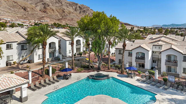 Screened-in porches in Sunrise Manor, NV