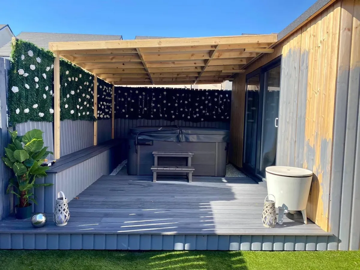 Decking with hot tub in Edinburgh