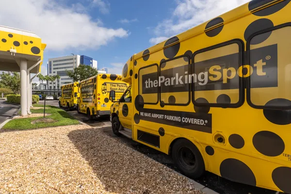 Customer guided by ParkMyShare to select the pricing plan that saves the most money