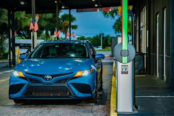 Park My Share shuttle at MCO