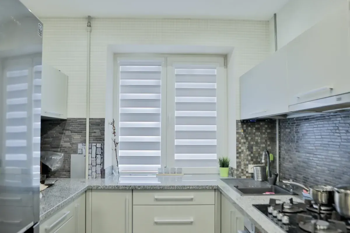 solar roller shades installed in a Port St Lucie, Florida home