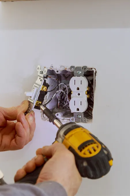 electrical outlet repair