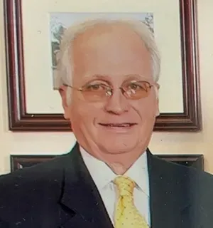 Robbie L. Robertson Sr.