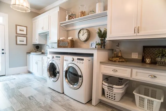 Request LAUNDRY ROOM UPGRADE By The Handyman Toolbox