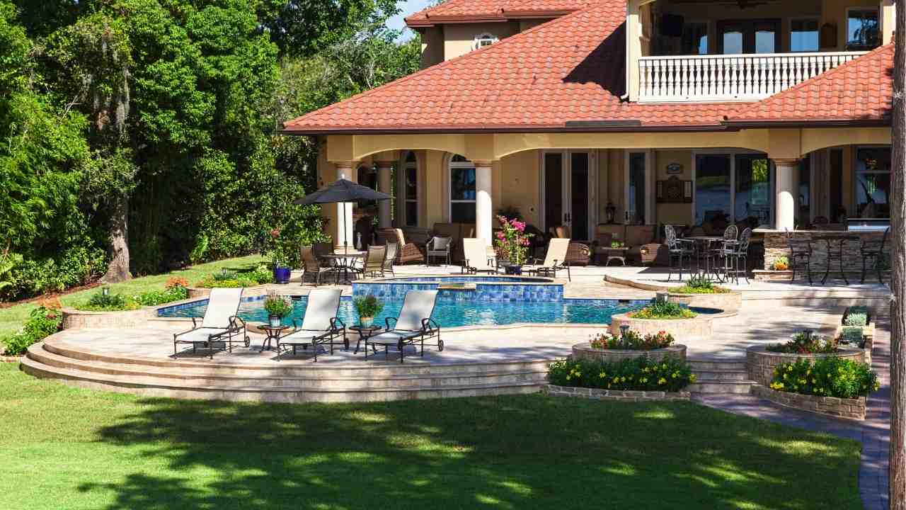 exterior real estate photography
