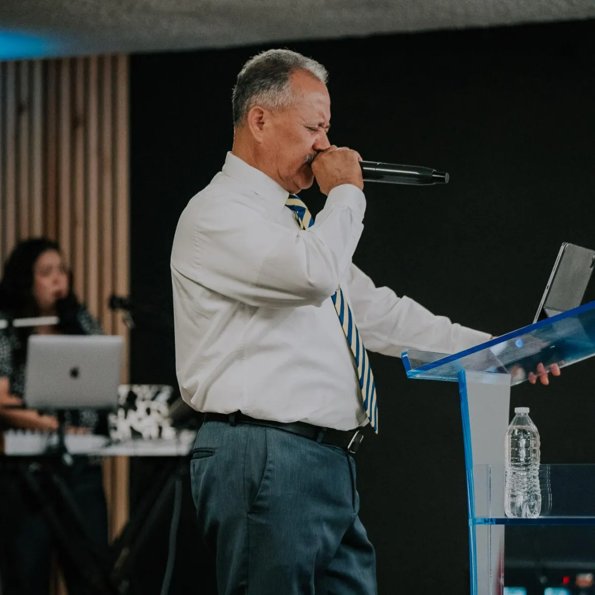 Pastor teaching practically