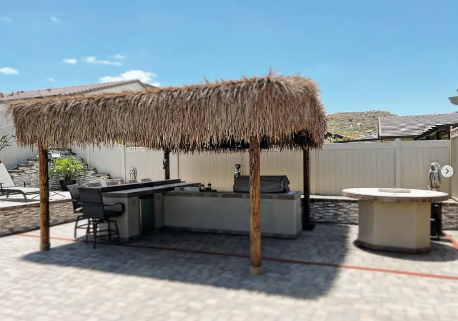 Outdoor kitchens & BBQ islands in Corona