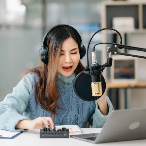 Emprender si se puede con De Ideas a Negocio