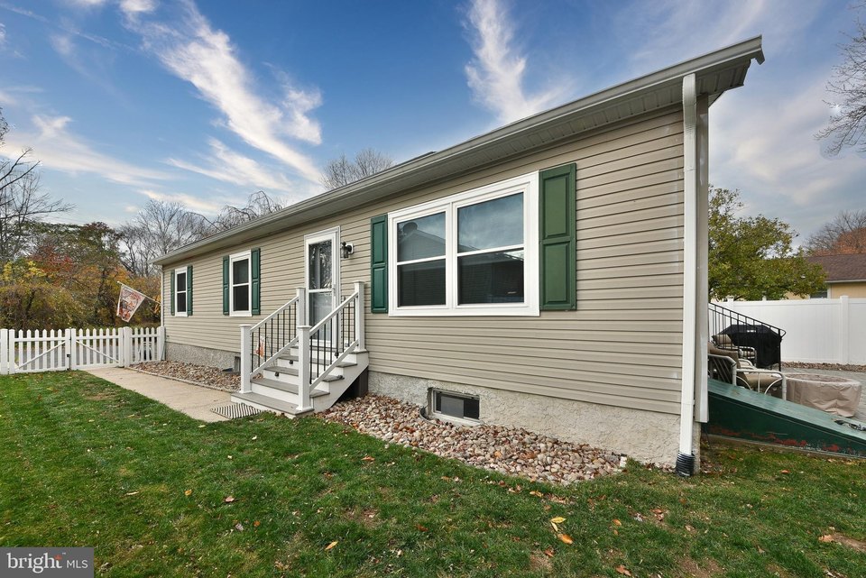  3-4 Bedroom Houses