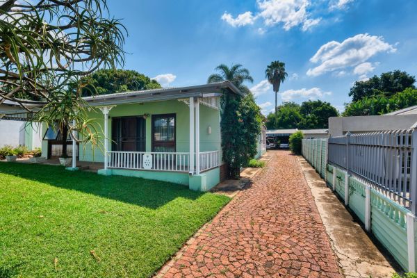 ADUs (Accessory Dwelling Units) in