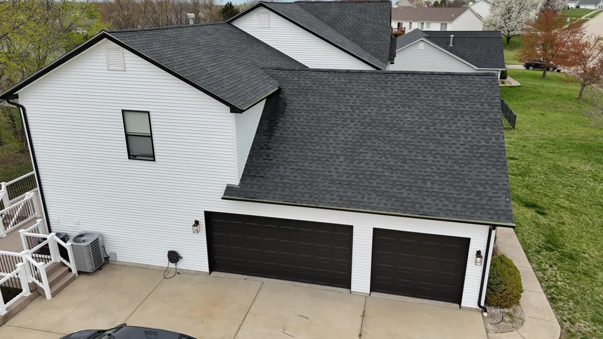 Roof Repair & Replacement in 
