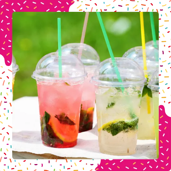 Aguas frescas servidas frías en Canoga Park, CA