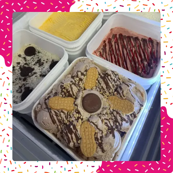 Helados mexicanos cremosos servidos para familias en Arleta