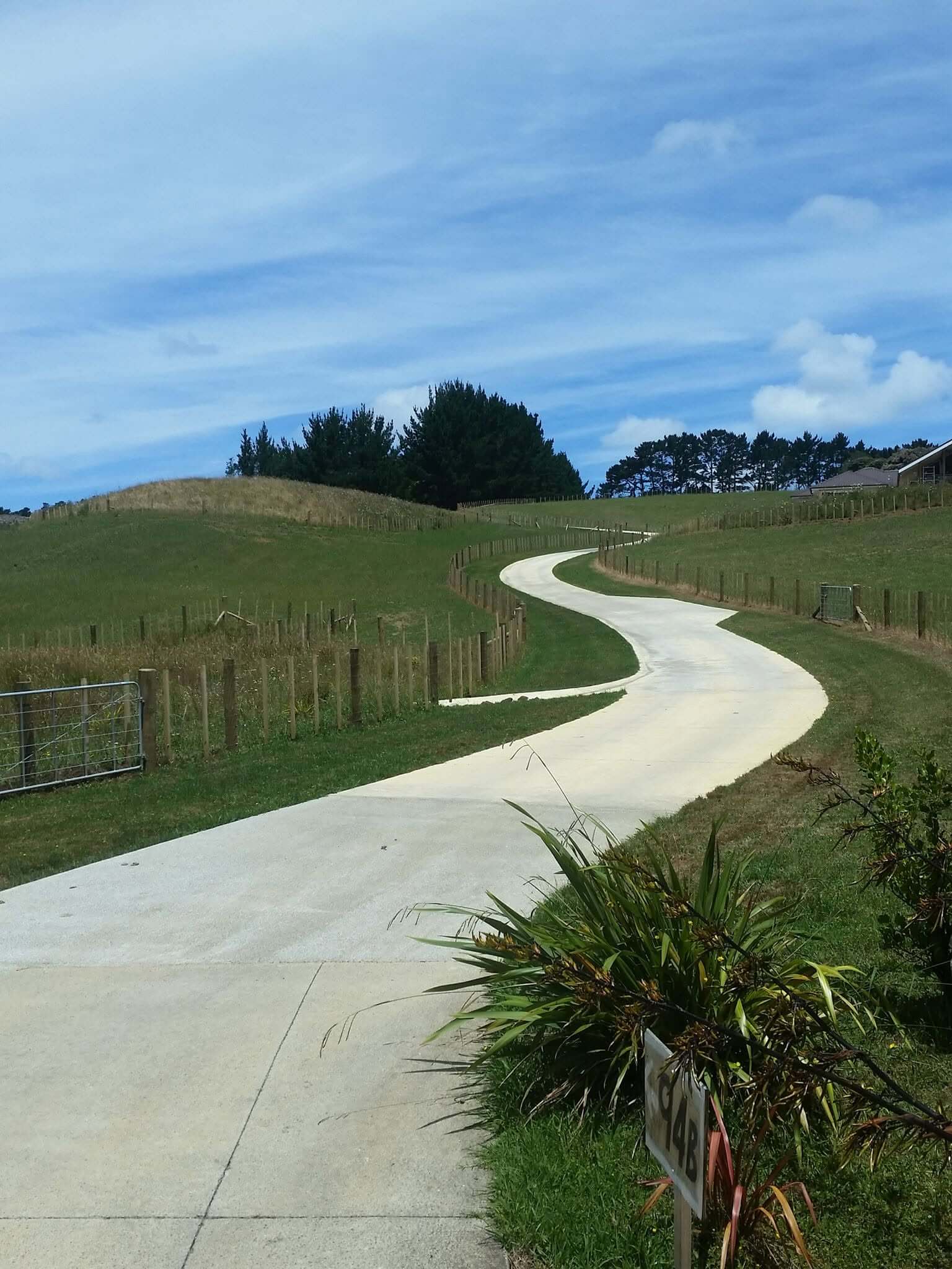 Electric stock fencing on rural Auckland lifestyle property