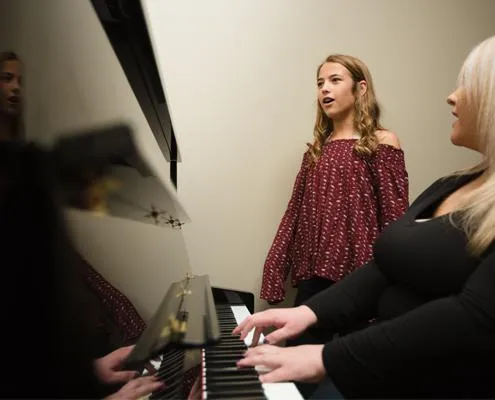 beginner voice singing lessons Beaumont Alberta
