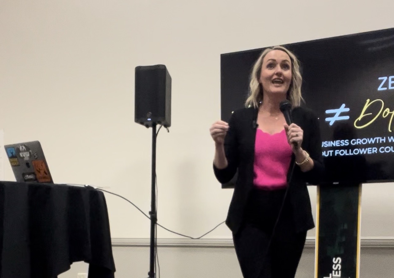 Lindsay Fletcher speaking about sales, vanity metrics and how to grow your revenue at Small Business Expo in Houston, Texas.