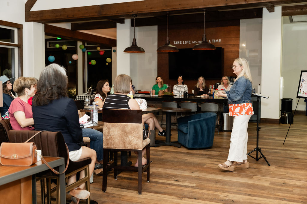 How to Answer "What Do You Do?" Without Confusing People