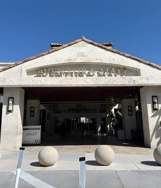 Shopping aventura mall