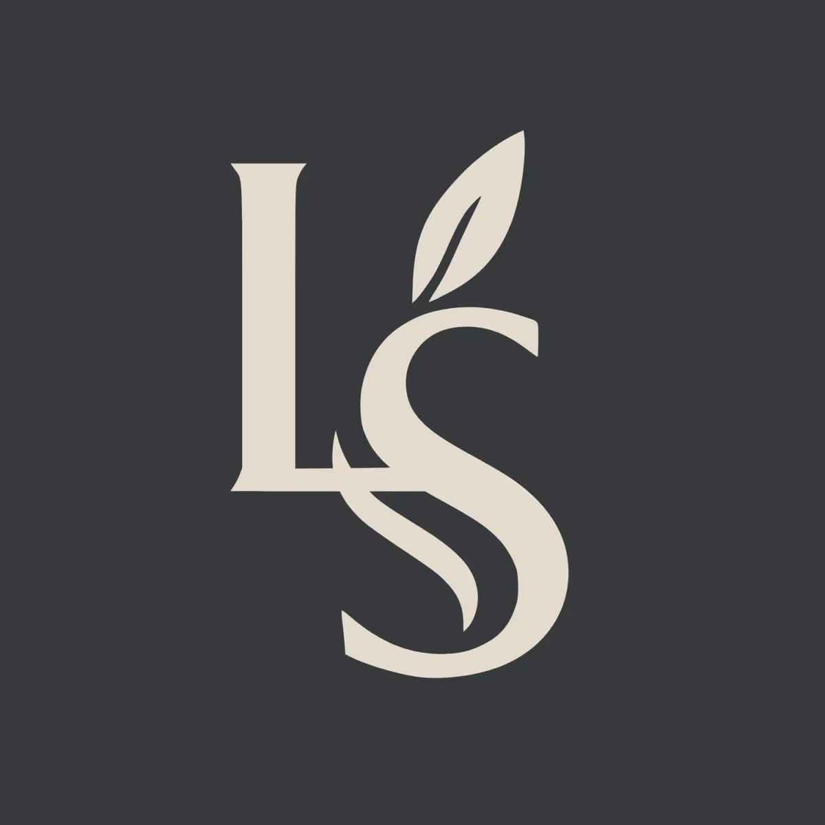 LE SKIN AESTHETIC LLC Logo