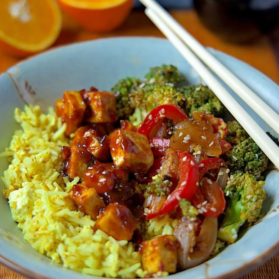 tofu, rice and broccoli