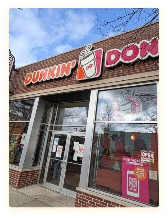 DUNKIN'