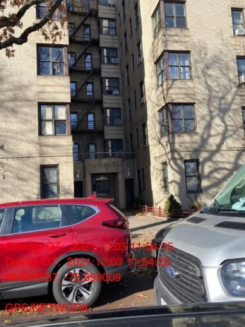 A residential building in Kingsbridge Heights, Bronx, where tenants and visitors may face slip and falls, ceiling collapses, or other hazardous conditions due to negligent property maintenance. Our Bronx personal injury lawyers help victims seek compensation for unsafe living environments.