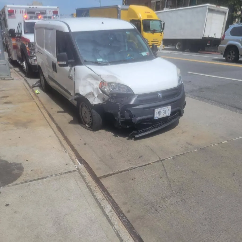 A damaged truck after a serious accident, highlighting the dangers of commercial vehicle collisions. Our Bronx truck accident lawyers help victims seek compensation for injuries and property damage caused by negligent truck drivers and companies.