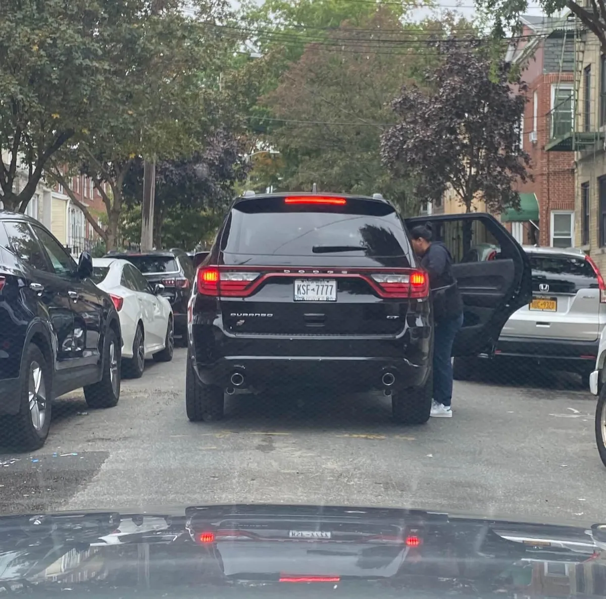 An Uber rideshare vehicle in the Bronx, representing the risks of rideshare and taxi accidents. Our Bronx rideshare and taxi accident lawyers help victims seek compensation for injuries and damages