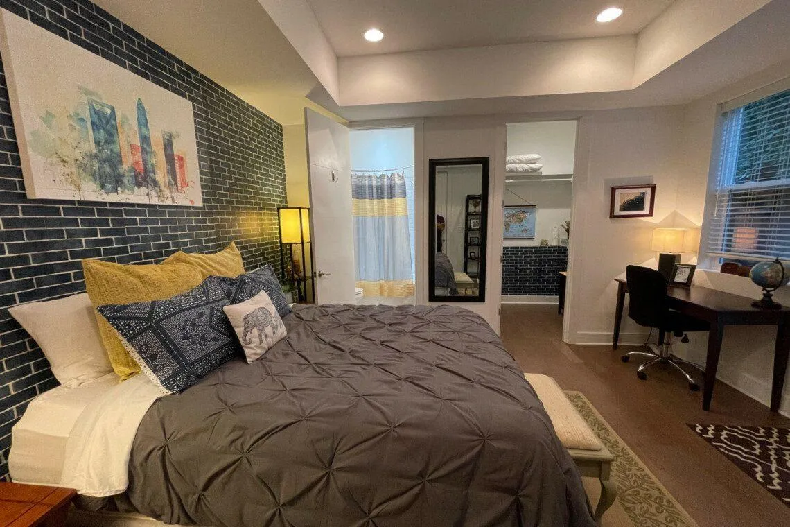 Stay at Wesley Stay near uptown Charlotte, for a cozy and private apartment just minutes from attractions, like a hotel room without the fuss.