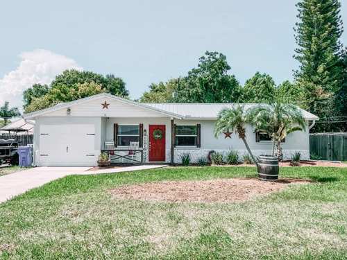 Stump grinding Manatee County