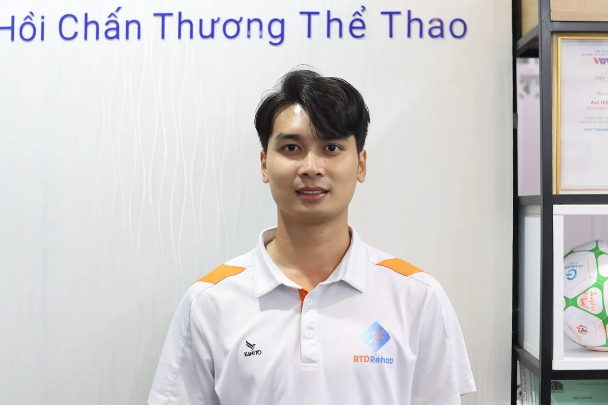 Bác sĩ Tú tư vấn quay lại thể thao sau mổ dây chằng